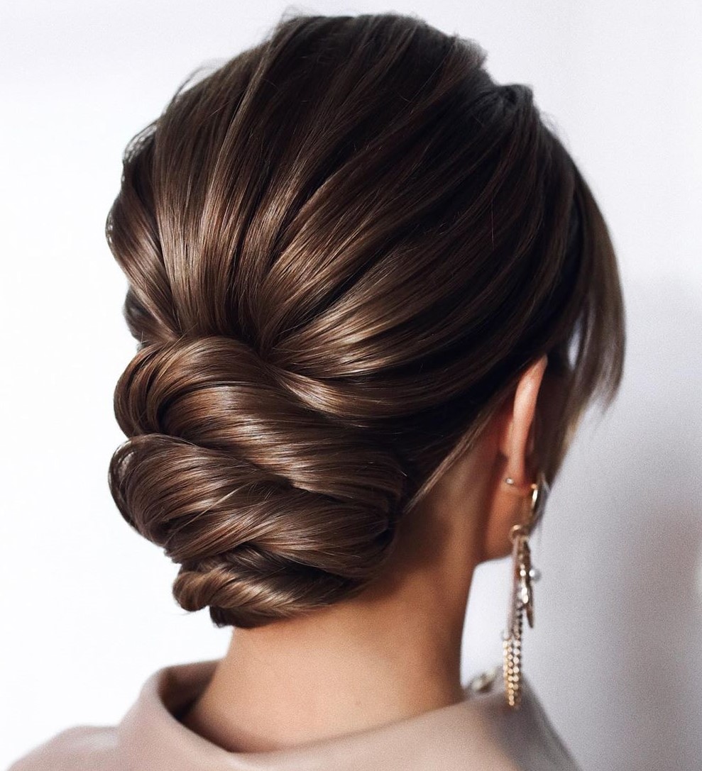 19 Interesting Bun Hairstyles Ideas For Any Occasion | Bun hairstyles, Long  hair styles, Bun hairstyles for long hair