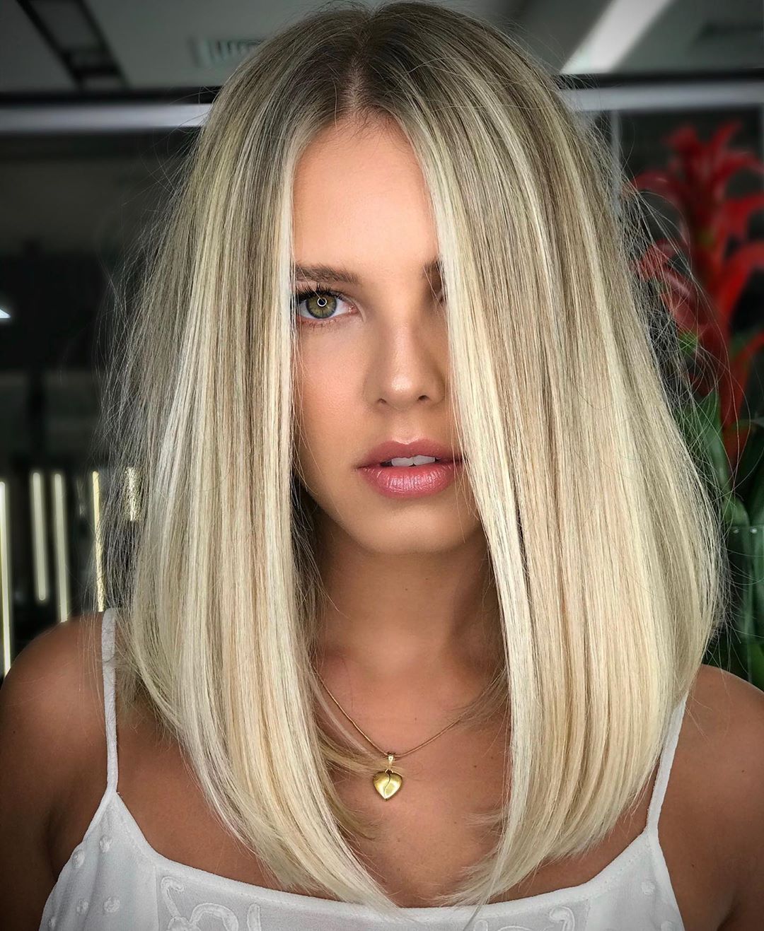 40 Straight Hairstyles and Haircuts That Are Trendy in 2023 - Hair Adviser 40 Straight Hairstyles and Haircuts That Are Trendy in 2023 - Hair Adviser