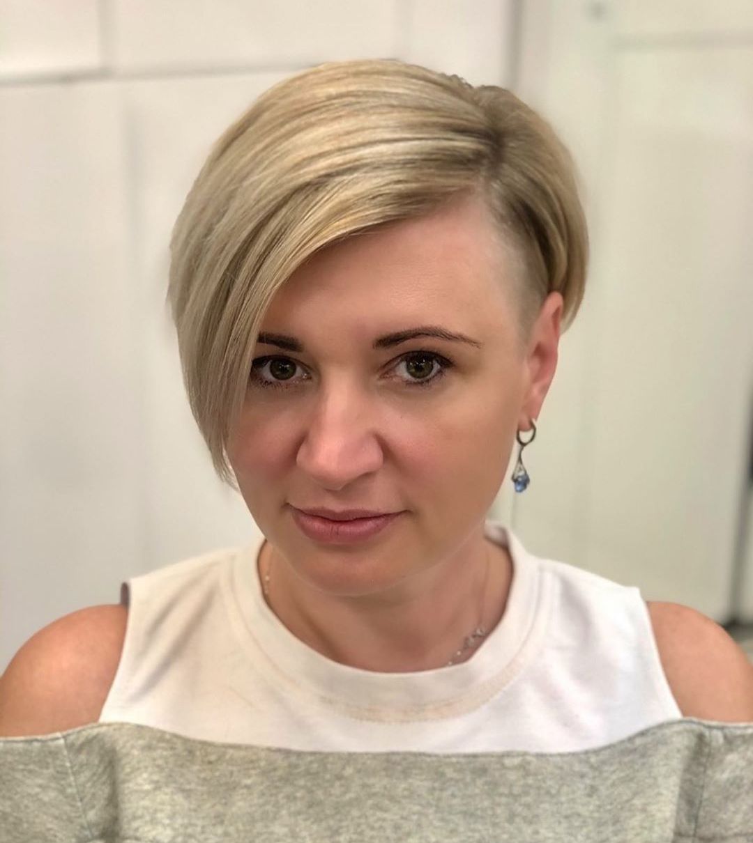 Receding Hairline in Women, Best Hairstyles for Receding Hairline in 2022