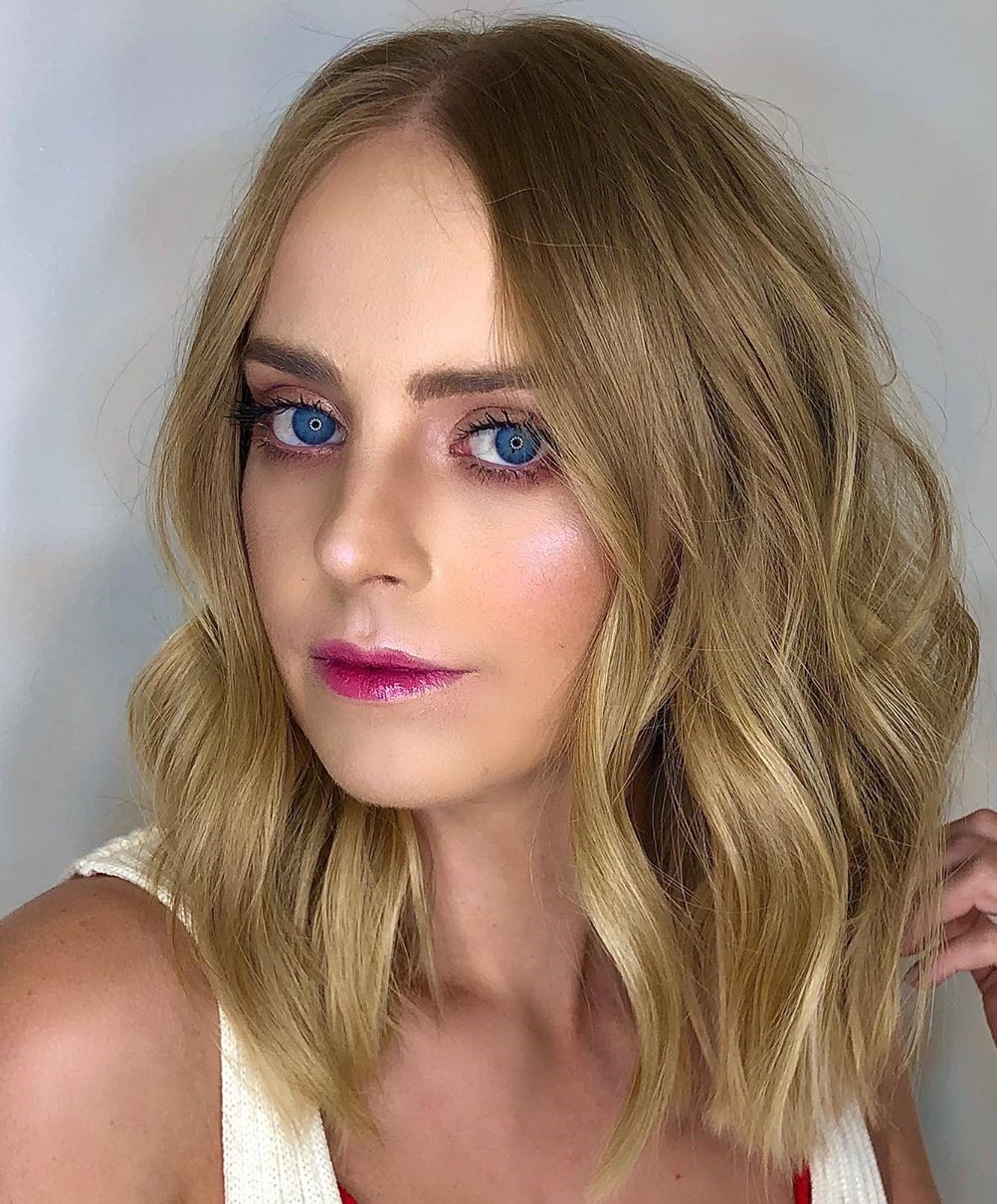 The Best Hair Color for Blue Eyes to Flatter Your Complexion - Hair Adviser The Best Hair Color for Blue Eyes to Flatter Your Complexion - Hair Adviser