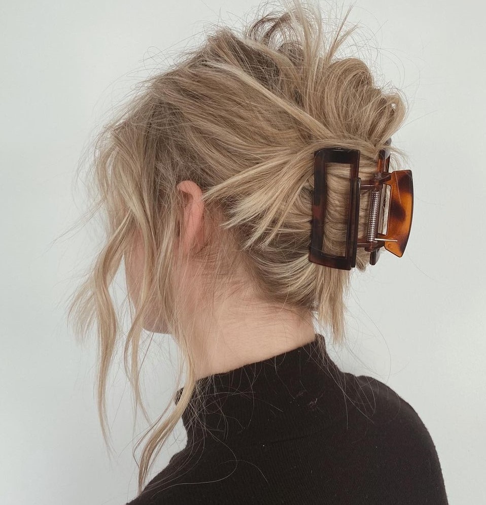 40 Best Hairstyles for Greasy Hair to Hide Oily Roots and Strands in 2023 40 Best Hairstyles for Greasy Hair to Hide Oily Roots and Strands in 2023