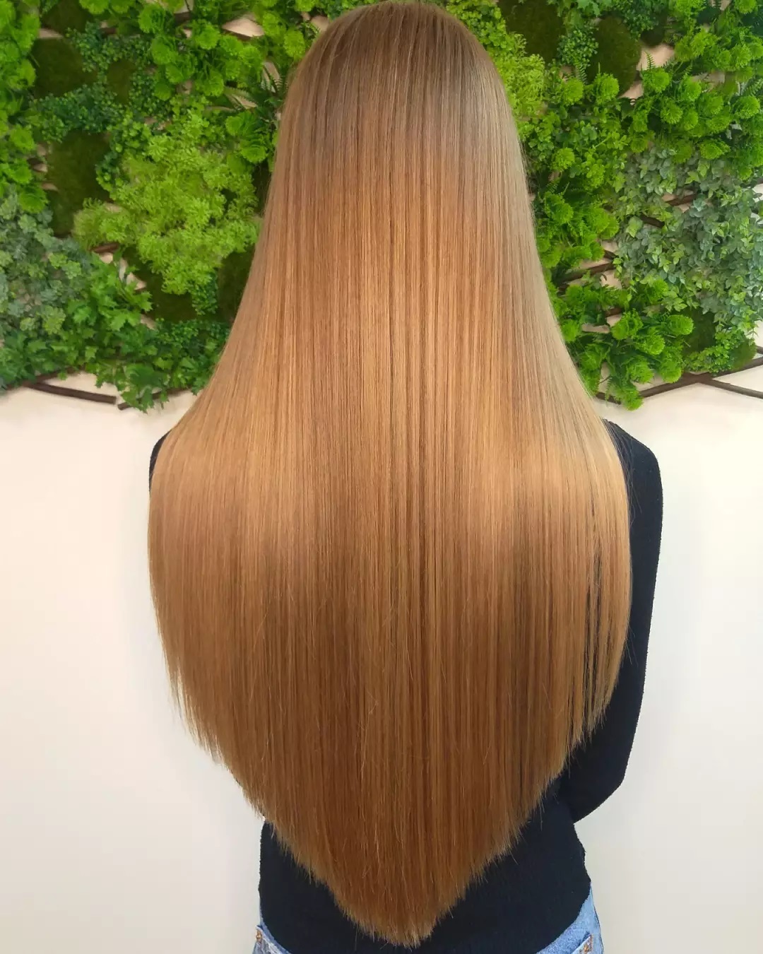 40 Chic V-Cut Hair Ideas You Need to See Before You Hit the Salon