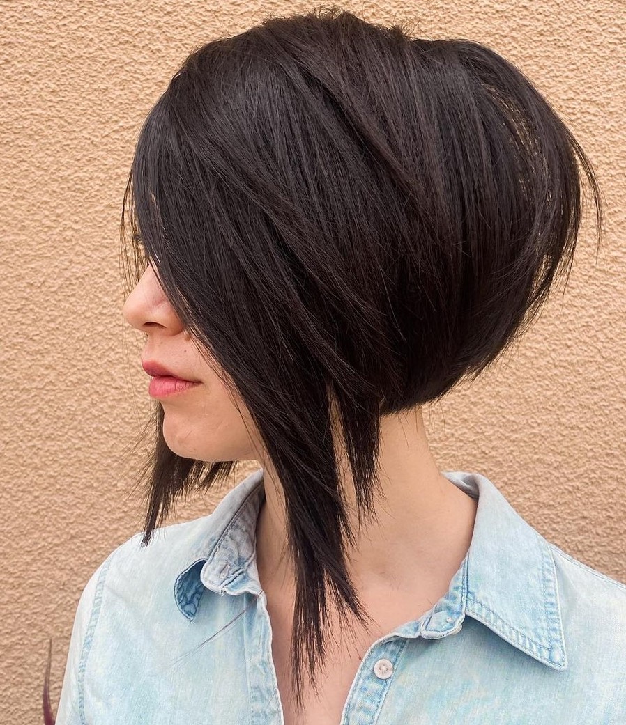  Cabello Corto Asimétrico con Flequillo Largo