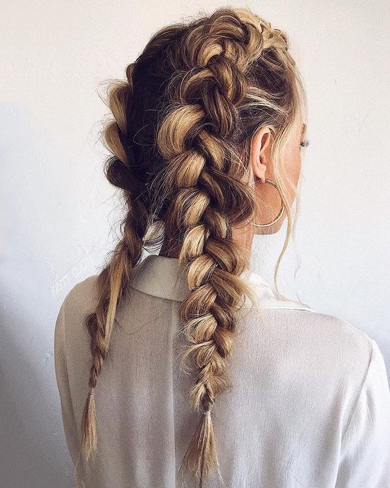 Smart Protective Ideas on How to Sleep with Long Hair - Hair Adviser Smart Protective Ideas on How to Sleep with Long Hair - Hair Adviser