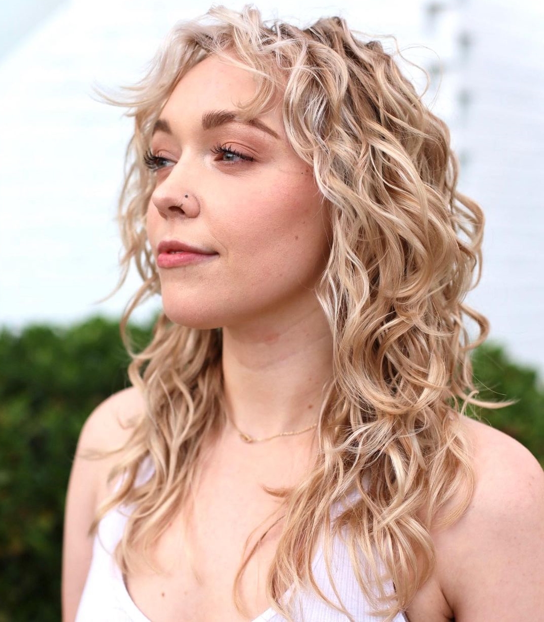 30 Volumizing Hairstyles for Thin Curly Hair - Hair Adviser 30 Volumizing Hairstyles for Thin Curly Hair - Hair Adviser